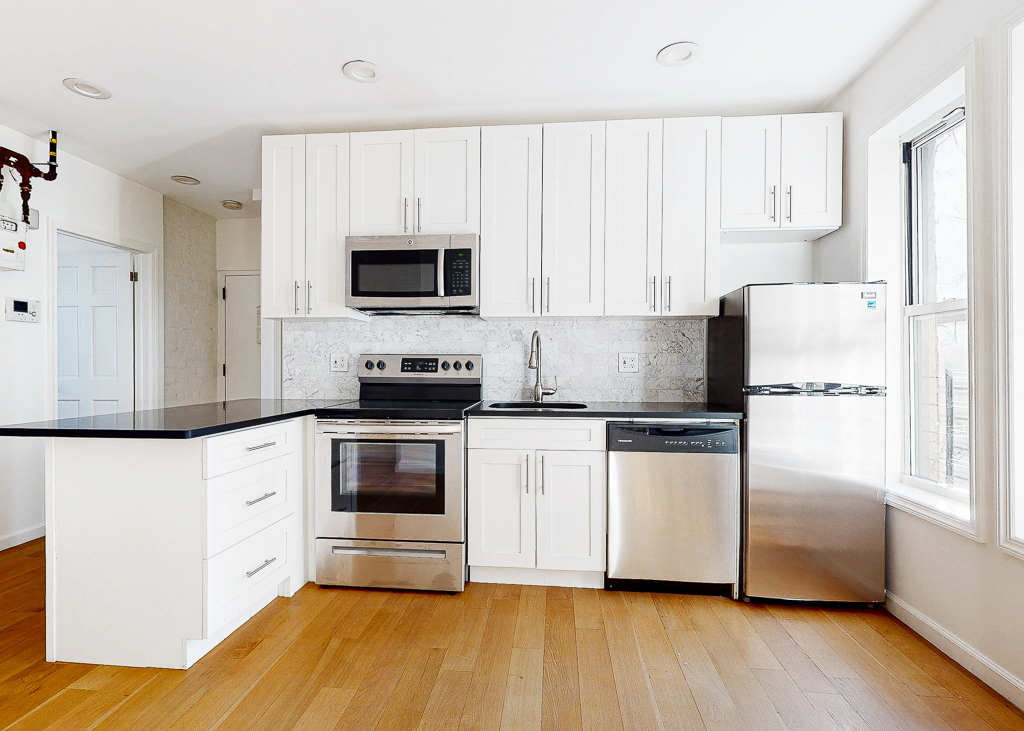 103 Thayer Street - Photo 3