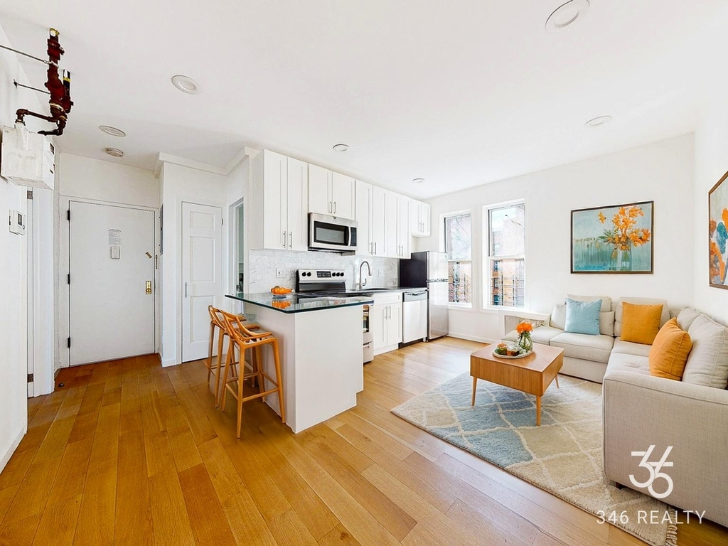 103 Thayer Street - Photo 0