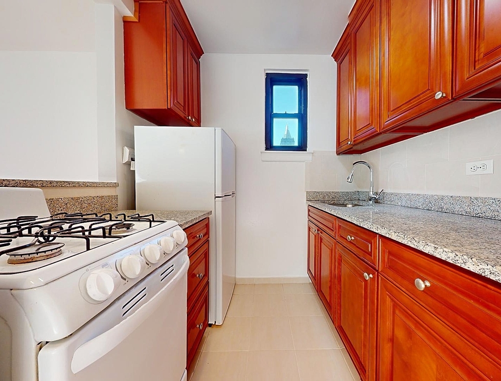 220 East 26th Street - Photo 1