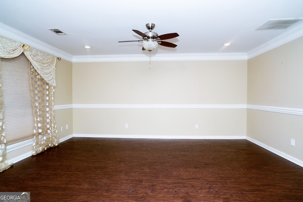 460 Paxton Place - Photo 4