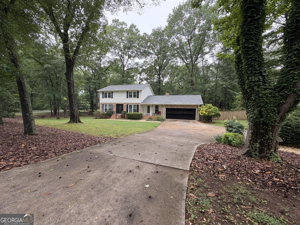 196 Avalon Drive - Photo 2