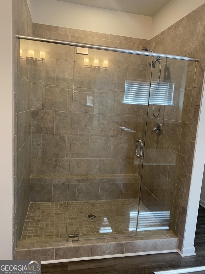 5650 Mirror Lake Drive - Photo 22