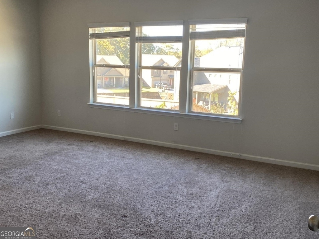 5650 Mirror Lake Drive - Photo 19
