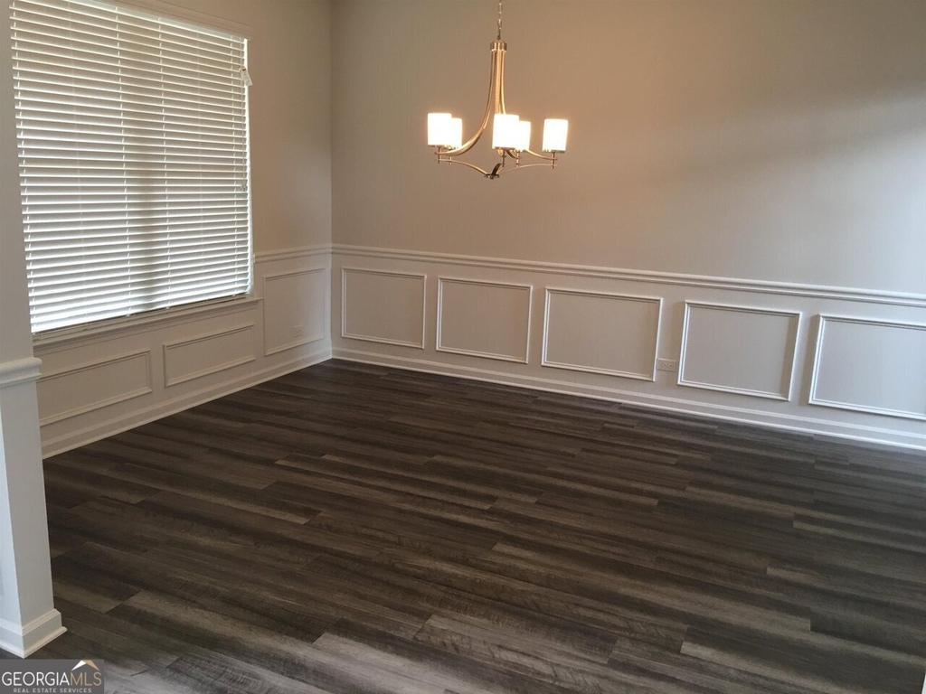 5650 Mirror Lake Drive - Photo 5