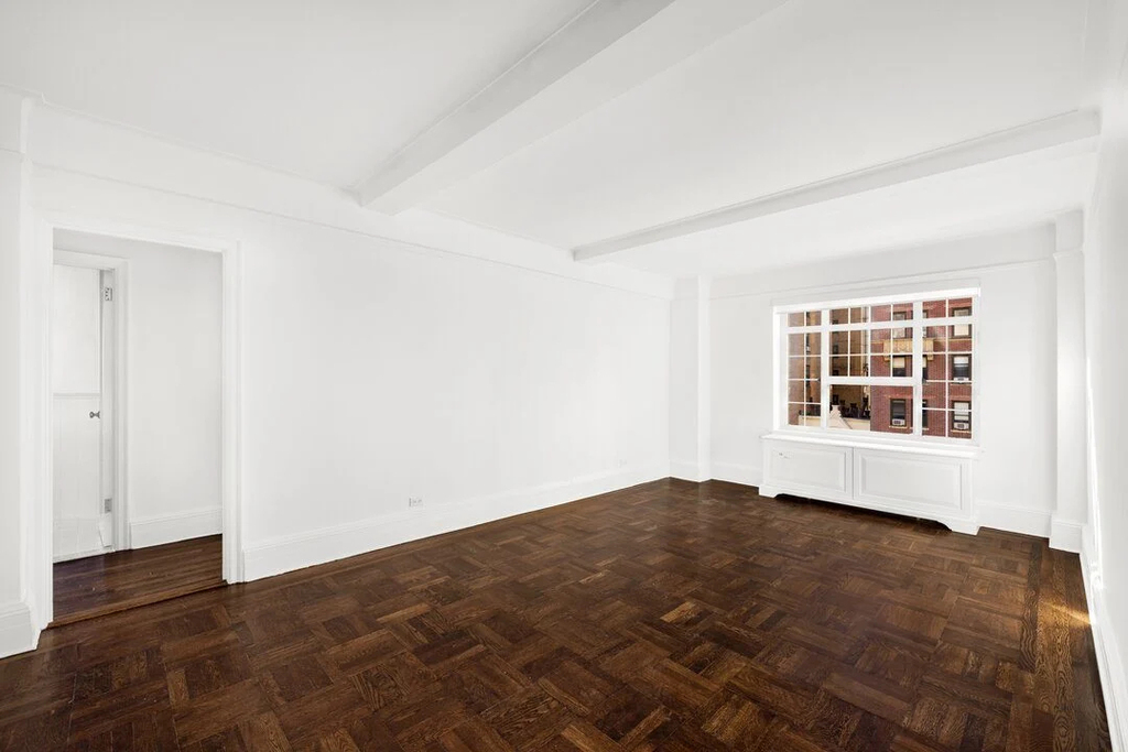 west 86th street and columbus avenue - Photo 2