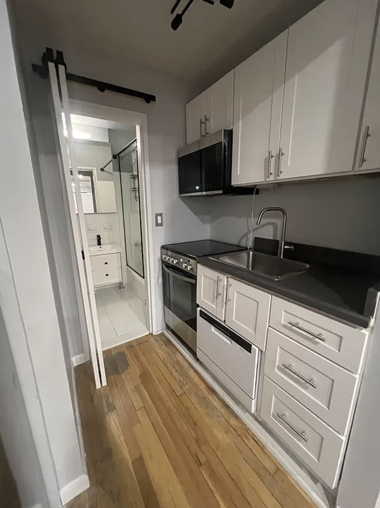 West 103rd Street - Photo 5