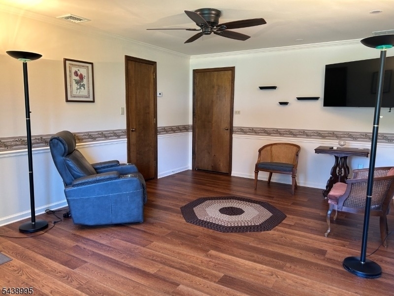 106 Liggett Blvd - Photo 1
