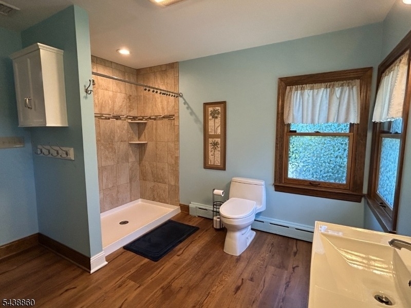411 Sussex St - Photo 6
