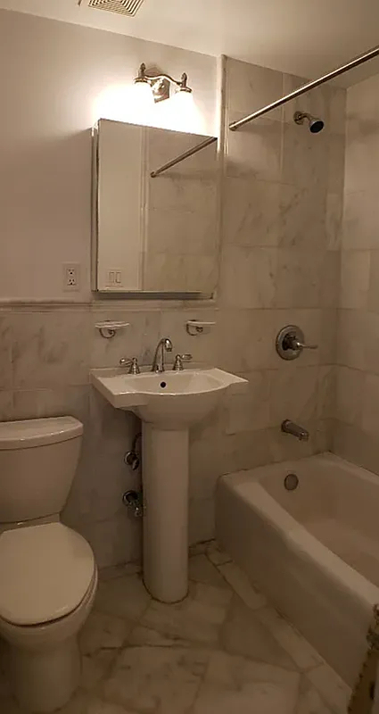 352 East 89th Street - Photo 4