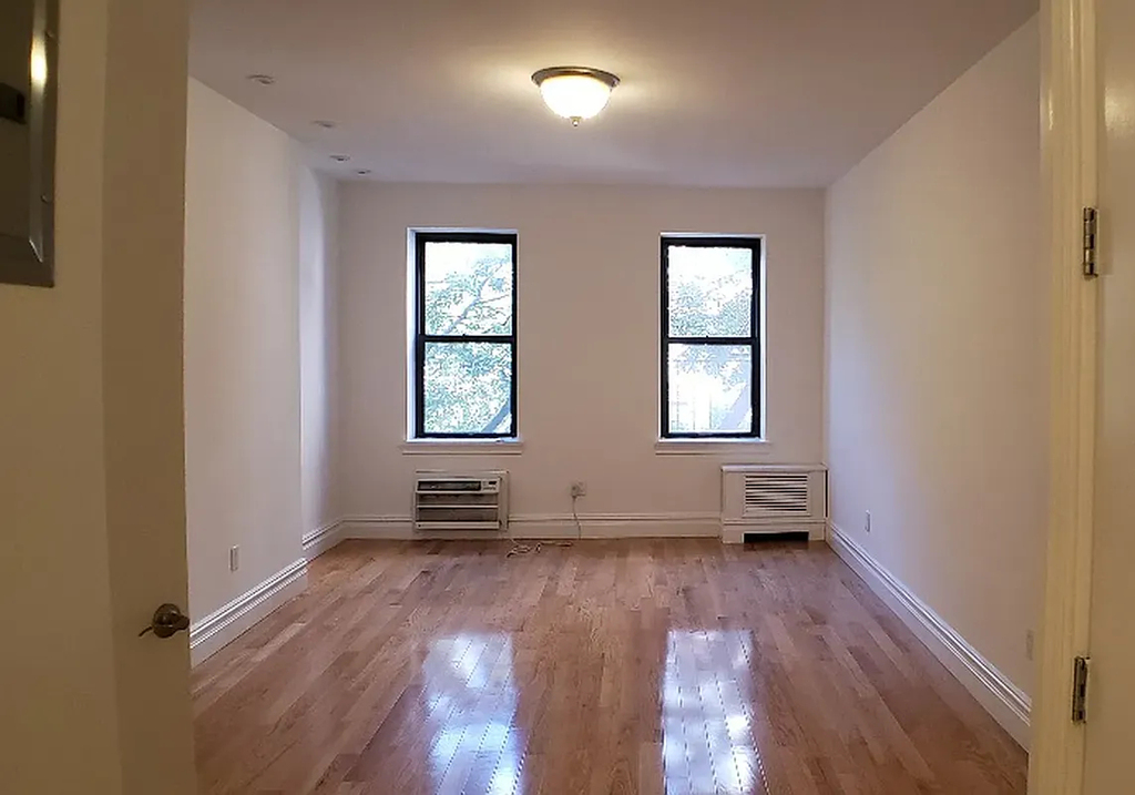 352 East 89th Street - Photo 1