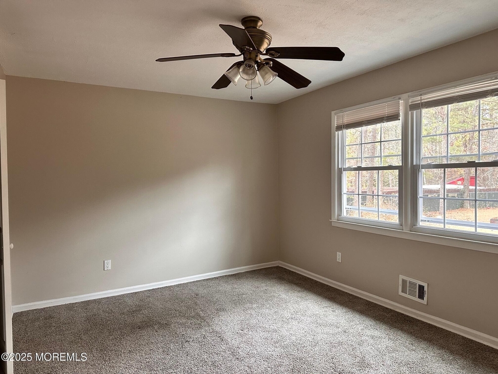 702 Cassville Road - Photo 18