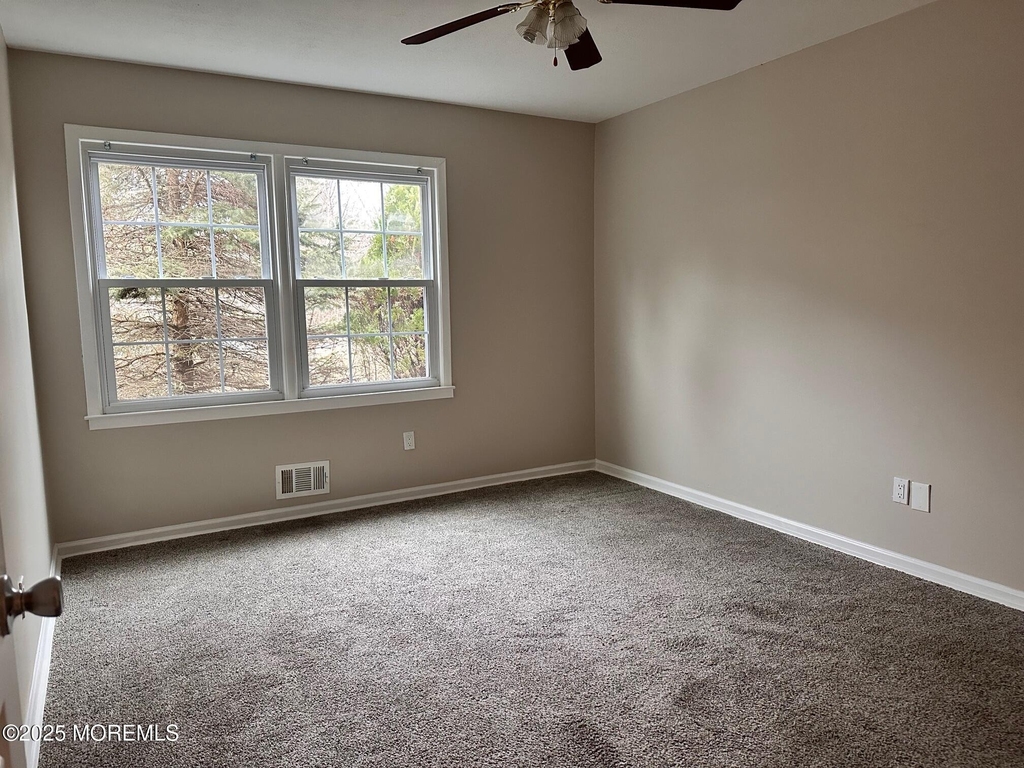 702 Cassville Road - Photo 7