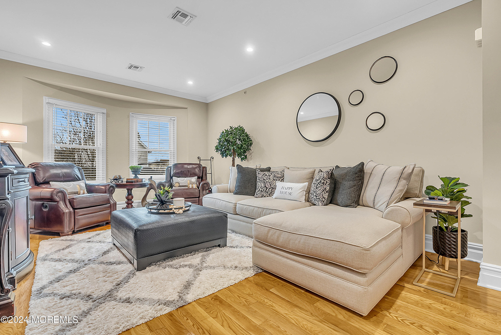 564 Sairs Avenue - Photo 14