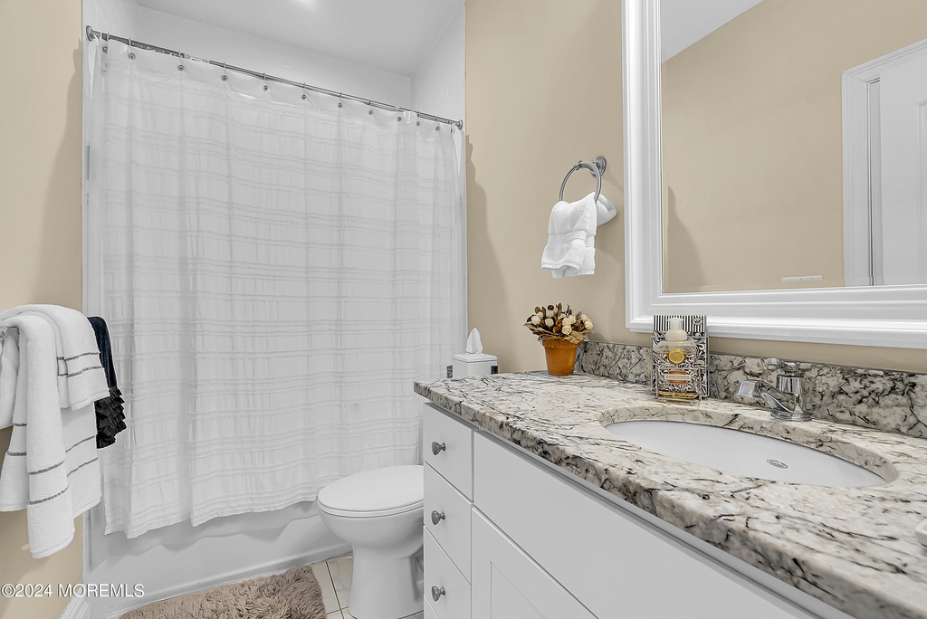 564 Sairs Avenue - Photo 4