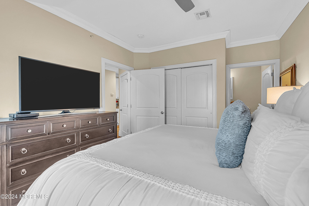 564 Sairs Avenue - Photo 17