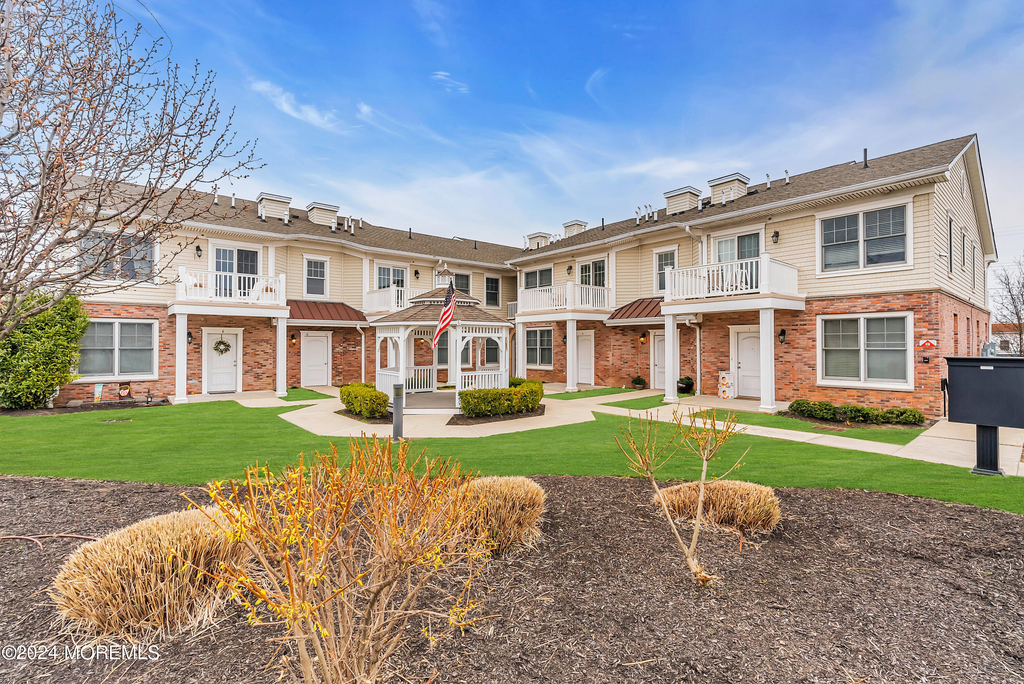 564 Sairs Avenue - Photo 7