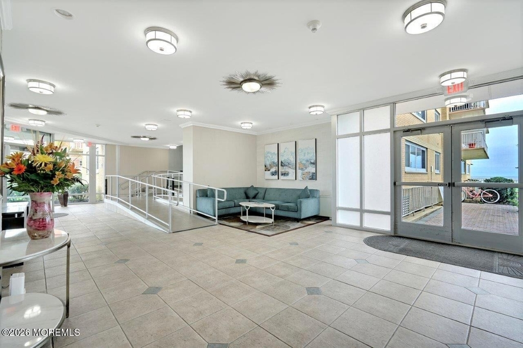 385 Ocean Boulevard - Photo 3