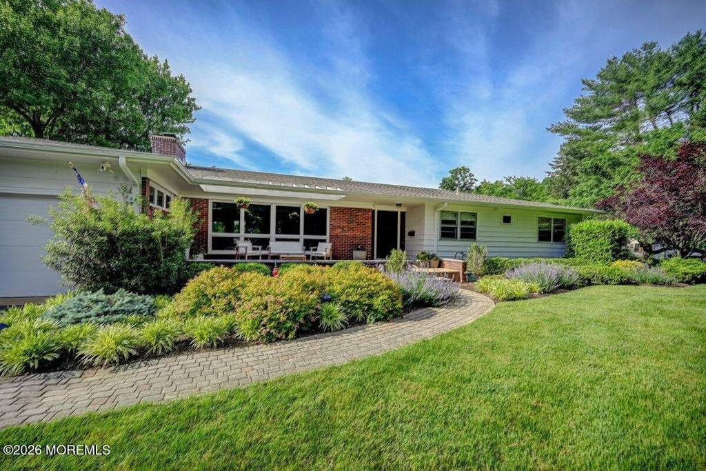 117 Elm Lane - Photo 0
