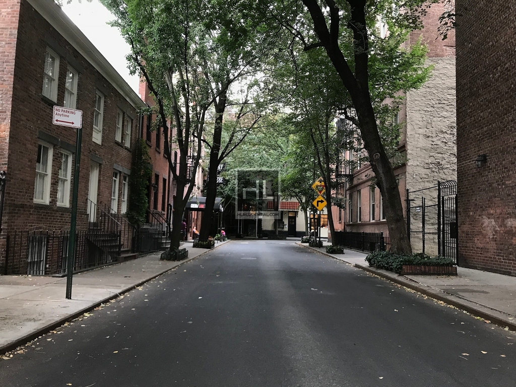 Barrow Street - Photo 4