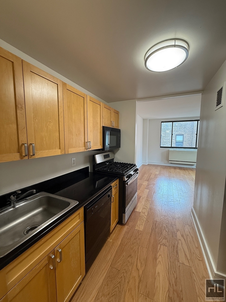 West 96th Street - Photo 1