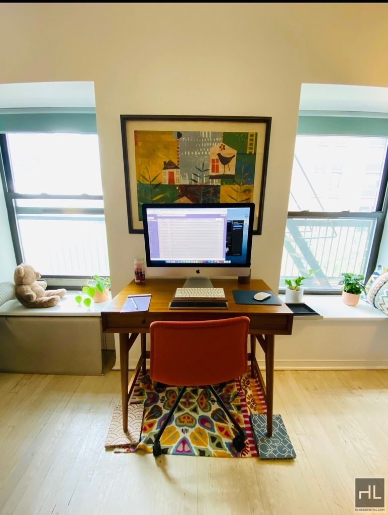 455 West 43 Street - Photo 2