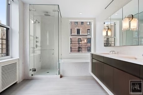 East 80th Street - Photo 7