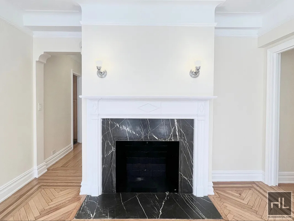 East 68 Street - Photo 2