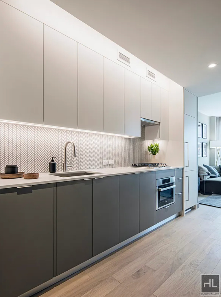 West 28th Street - Photo 2