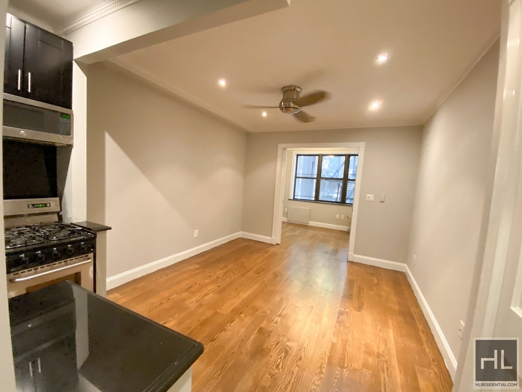 East 26 Street - Photo 1