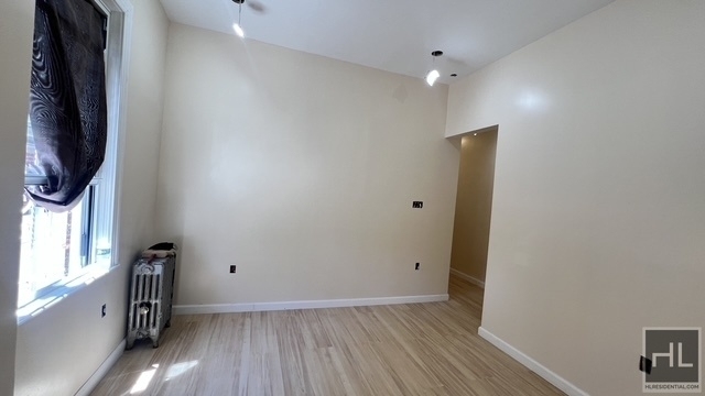 586 East 54 Street - Photo 1