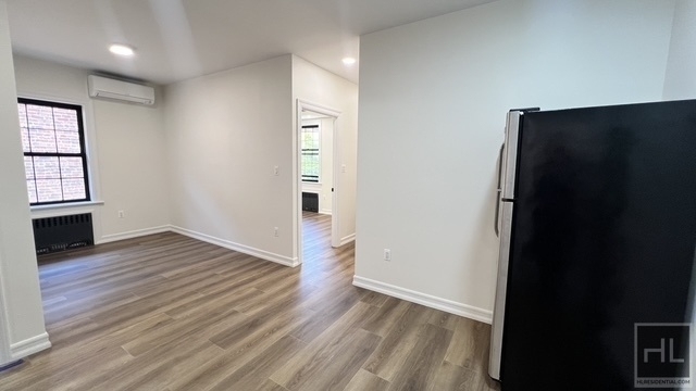 251 East 55 Street - Photo 3