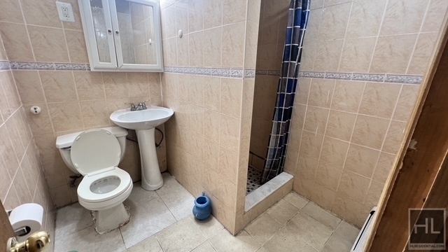 1043 East 14 Street - Photo 5