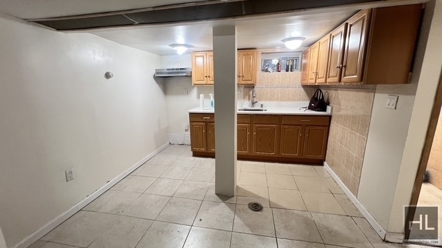 1043 East 14 Street - Photo 4