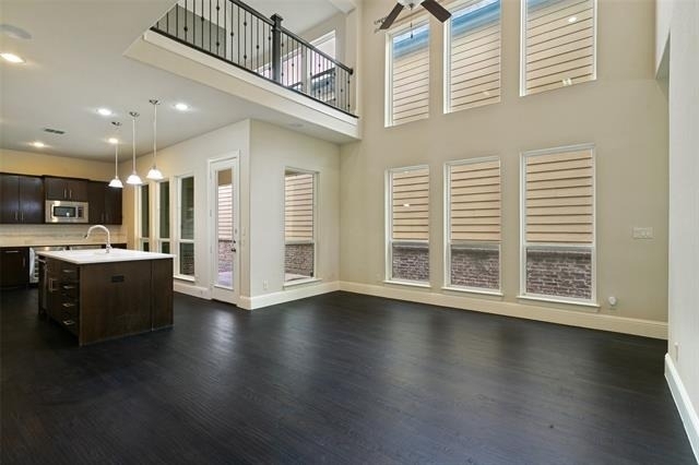 766 E Main Street - Photo 3