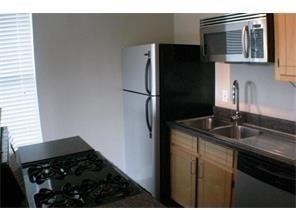 1122 N Zang Boulevard - Photo 3