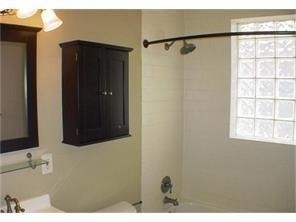 1122 N Zang Boulevard - Photo 4