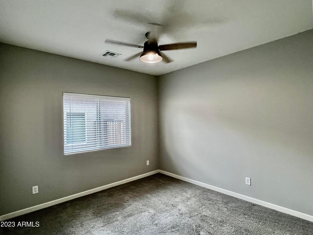 8017 S 6th Drive - Photo 8