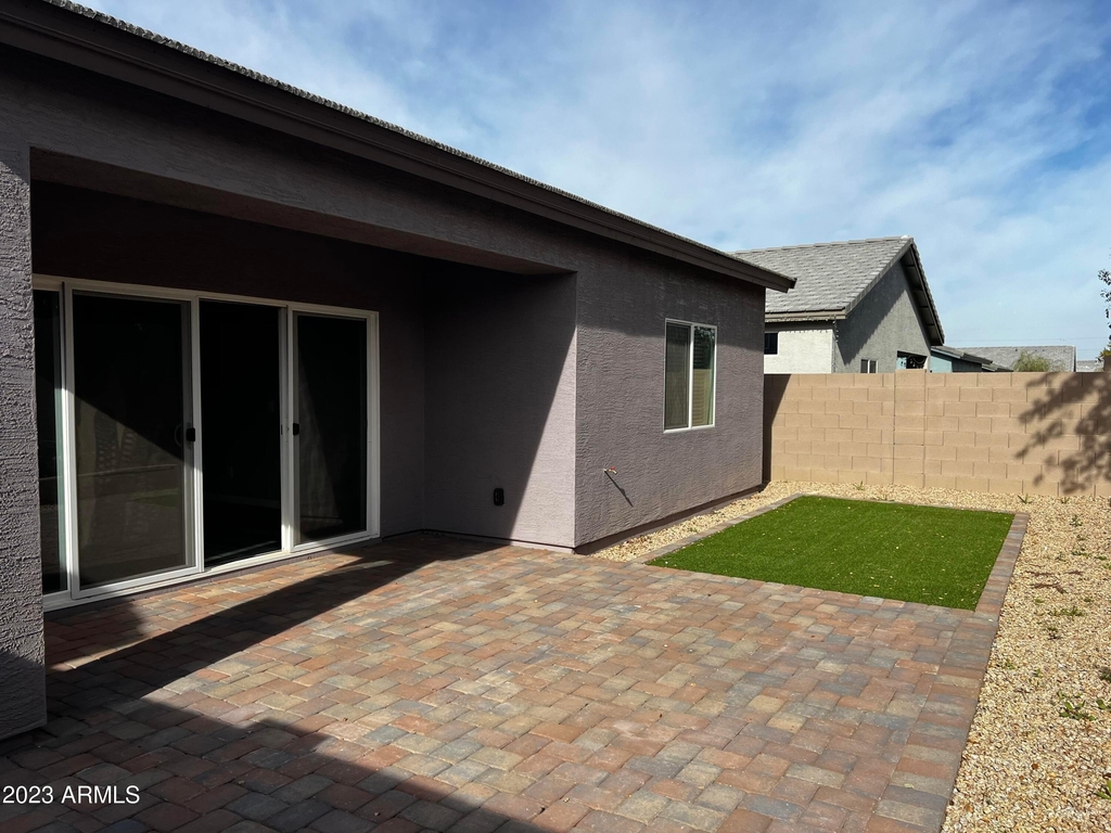 8017 S 6th Drive - Photo 3