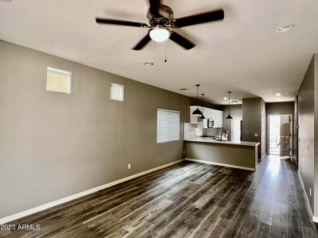 8017 S 6th Drive - Photo 1