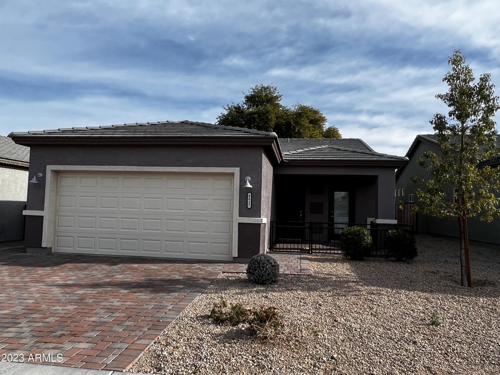 8017 S 6th Drive - Photo 0