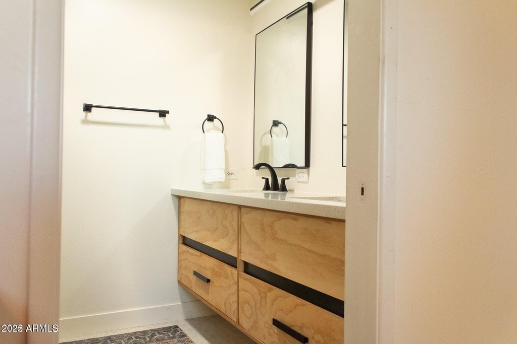 2107 S Ventura Drive - Photo 11