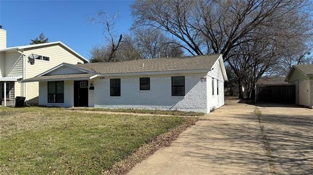 4320 Live Oak Drive - Photo 0