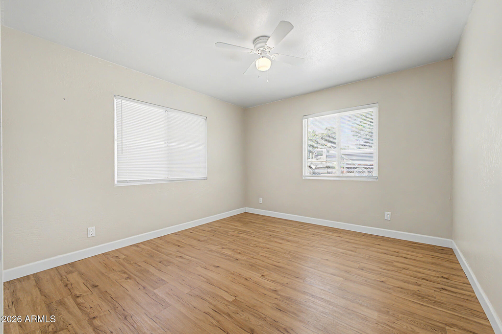 5938 W Ocotillo Road - Photo 11