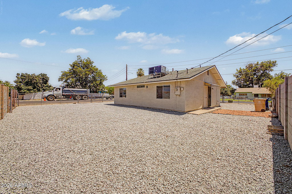 5938 W Ocotillo Road - Photo 16