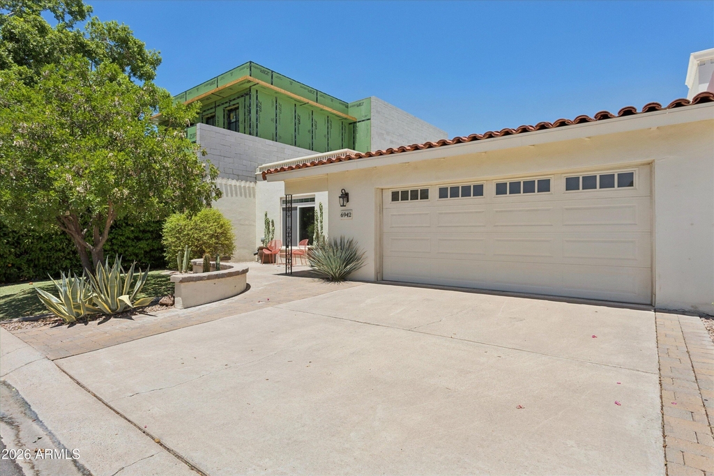 6942 E Exeter Boulevard - Photo 7