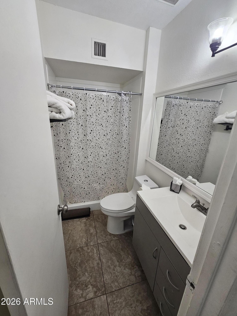 712 N Santa Barbara Street - Photo 20