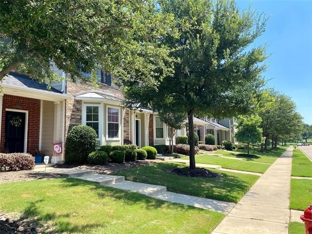 3105 Carlisle Street - Photo 1