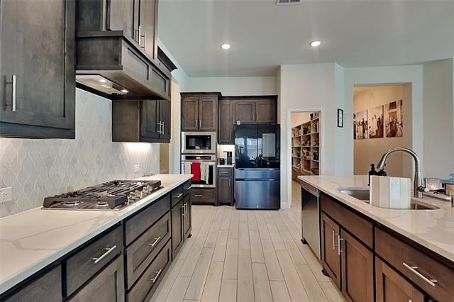 335 Chapel Hill Drive - Photo 3