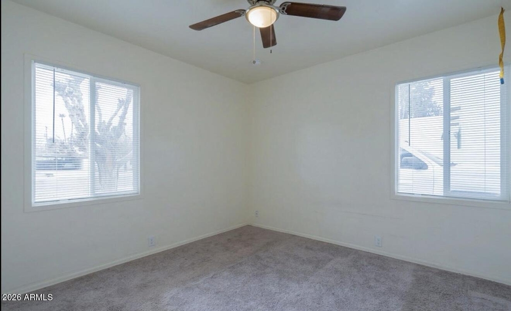 370 W Pima Avenue - Photo 13