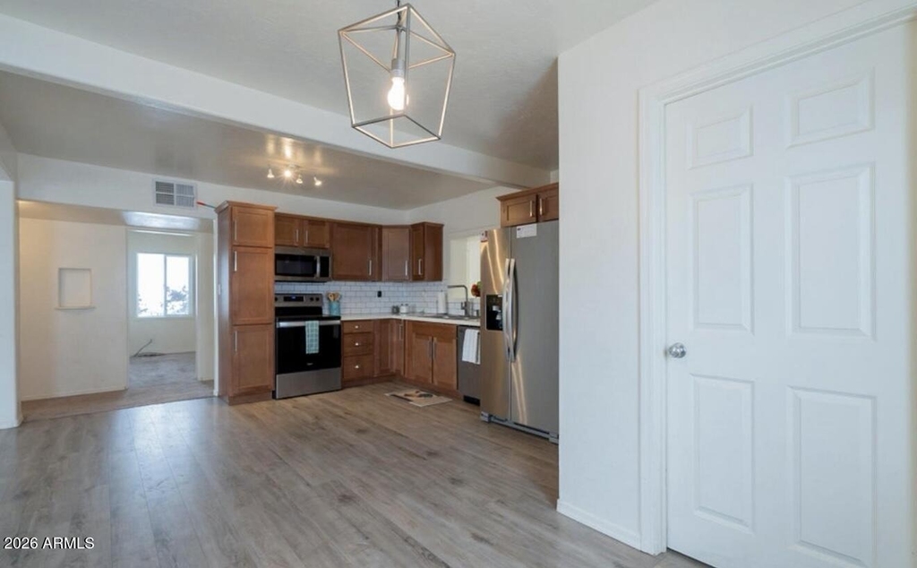 370 W Pima Avenue - Photo 7